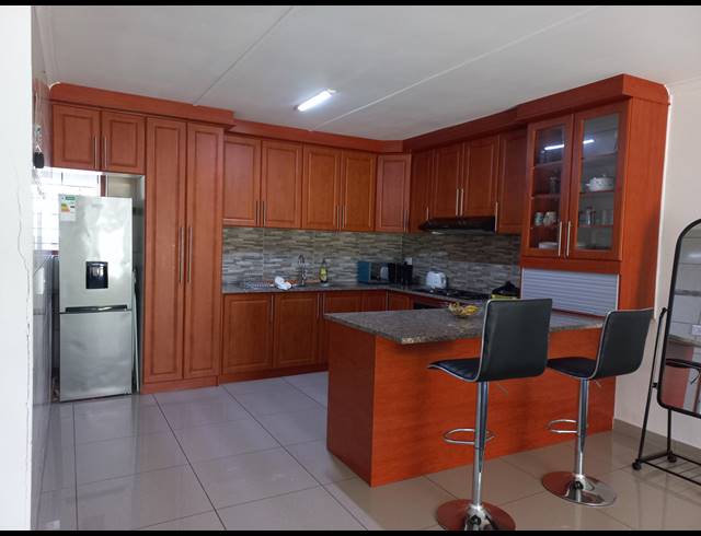 2 BEDROOM SECTIONAL TITLE FOR SALE IN UMTENTWENI